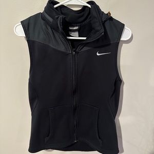 Women’s Nike vest with hood size medium